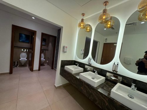 amwaj-rotana-toilet (3)